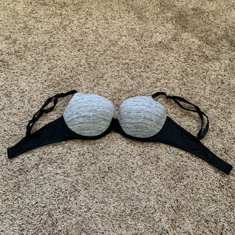 • PINK wear everywhere T - Shirt bra •